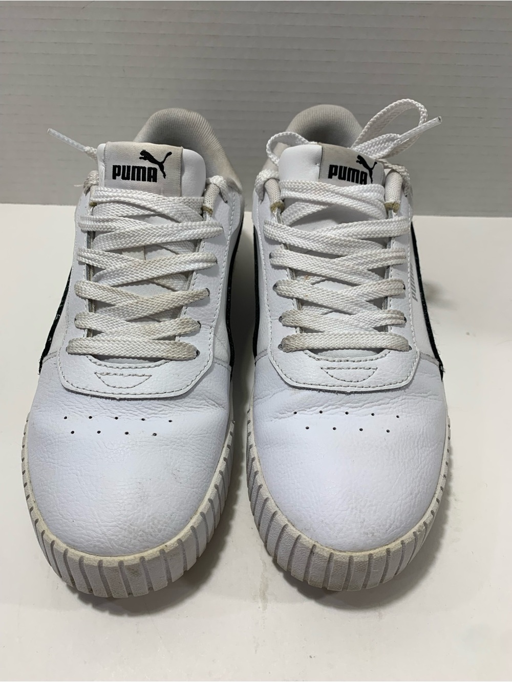 Puma White Sneakers with Black Formstrip